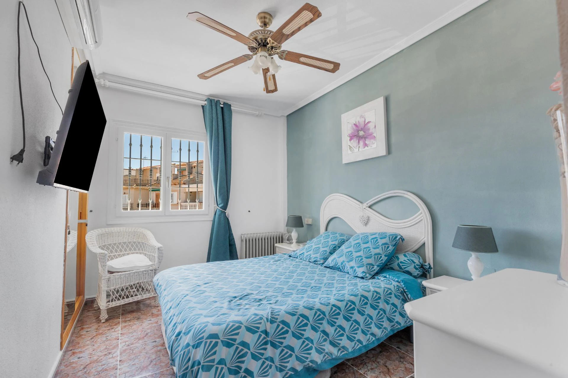 2-bedroom bungalow with solarium in El Moncayo