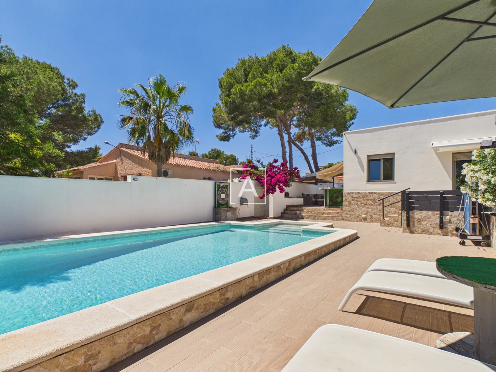 Villa for sale in Pinar De Campoverde