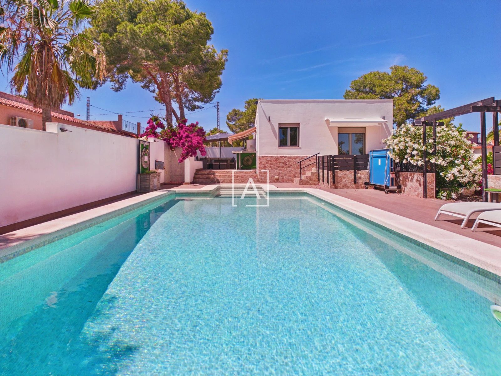 Villa for sale in Pinar De Campoverde