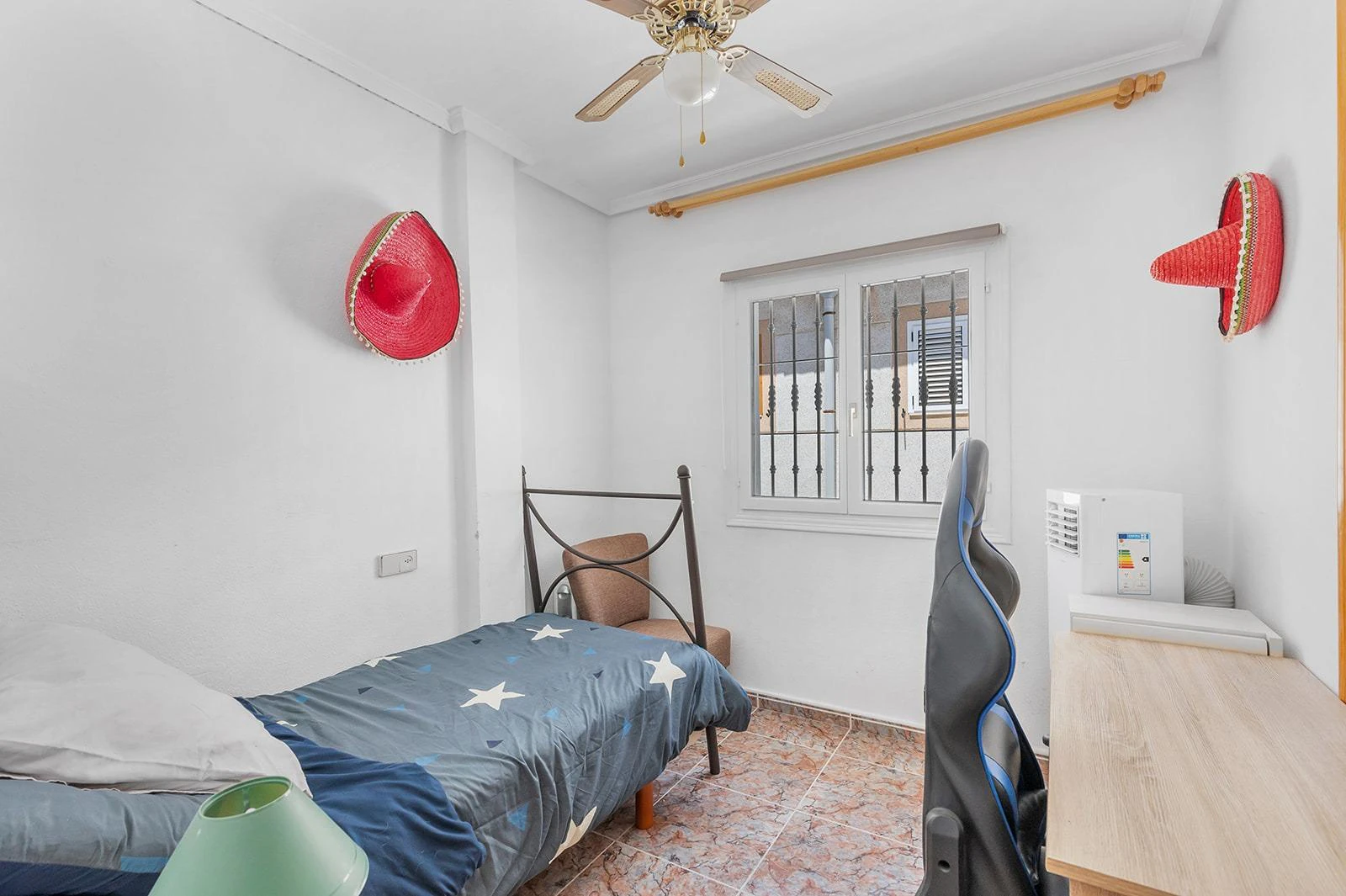 2-bedroom bungalow with solarium in El Moncayo