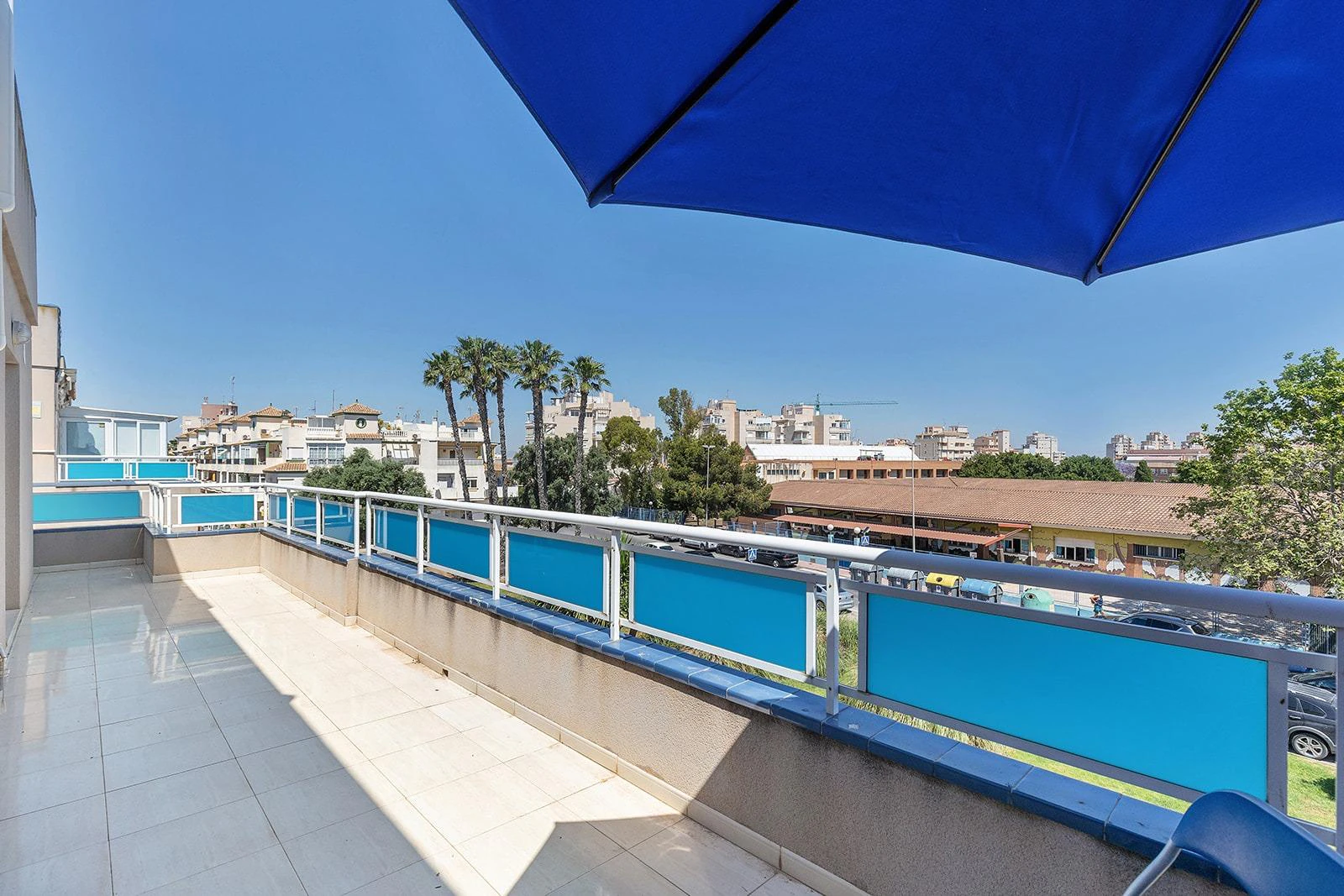 Penthouse opportunity with 3 bedrooms, 2 bathrooms and pool