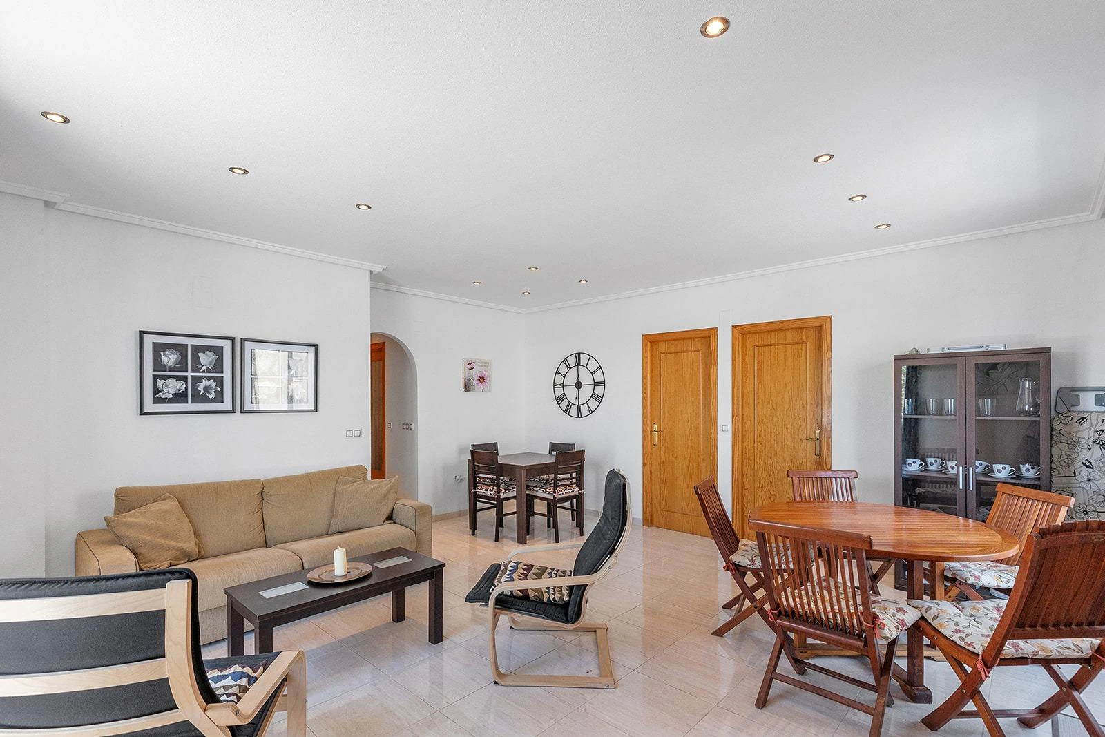 Penthouse opportunity with 3 bedrooms, 2 bathrooms and pool