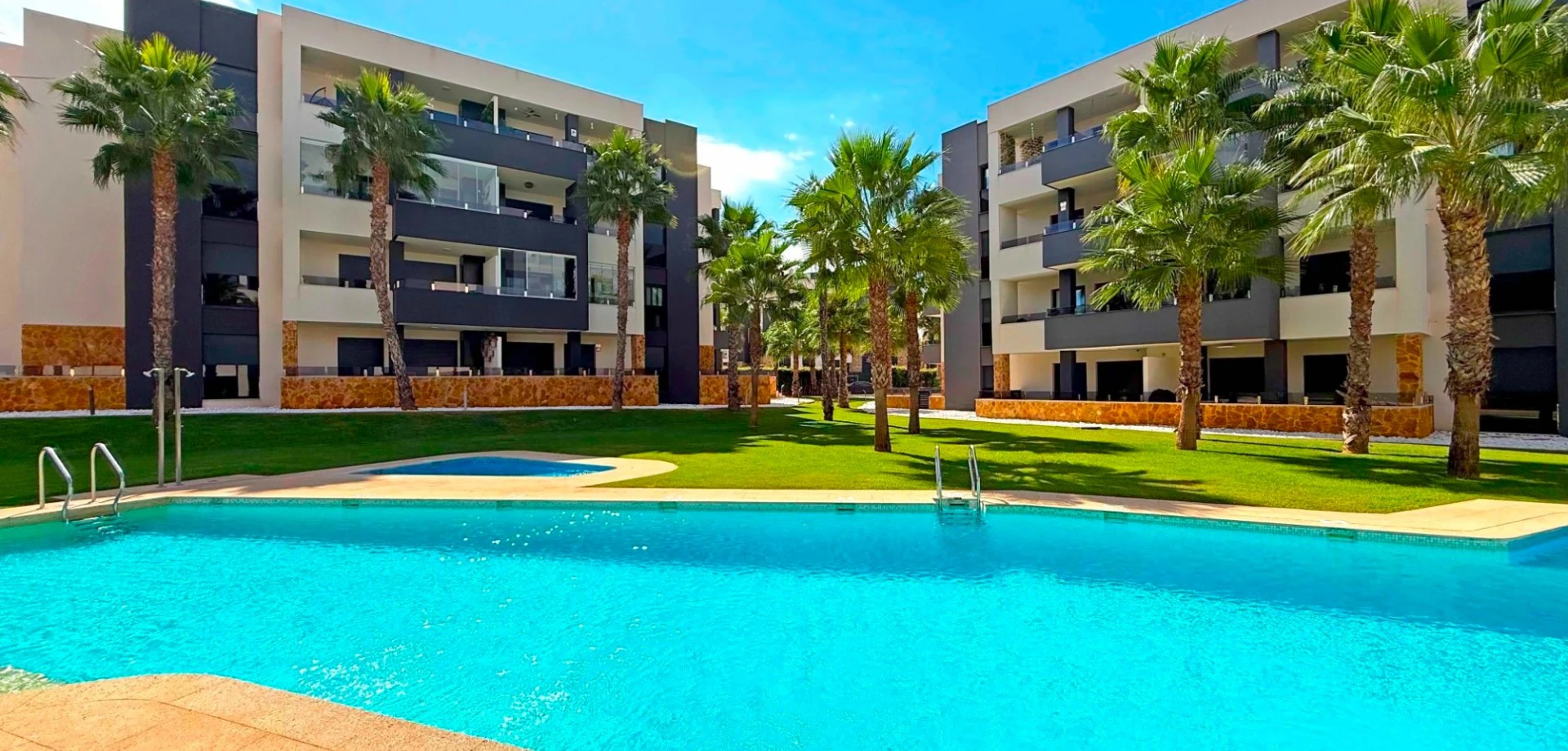 Flat for sale in Orihuela Costa