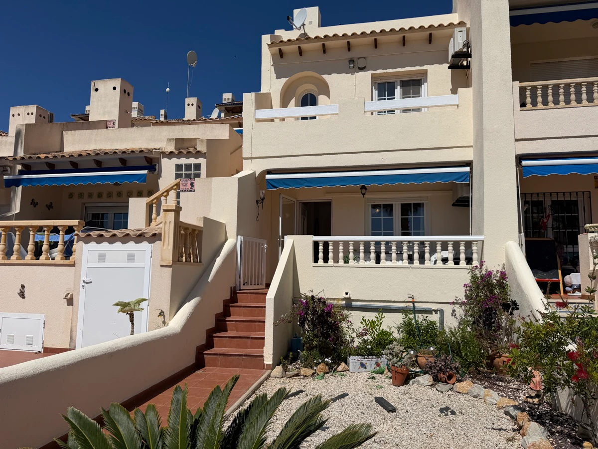 Terraced house for sale in Las Ramblas Golf