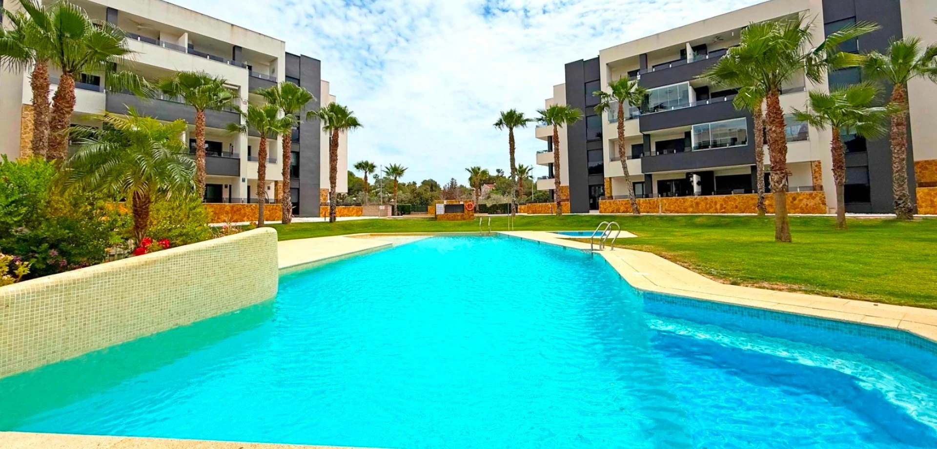 Flat for sale in Orihuela Costa