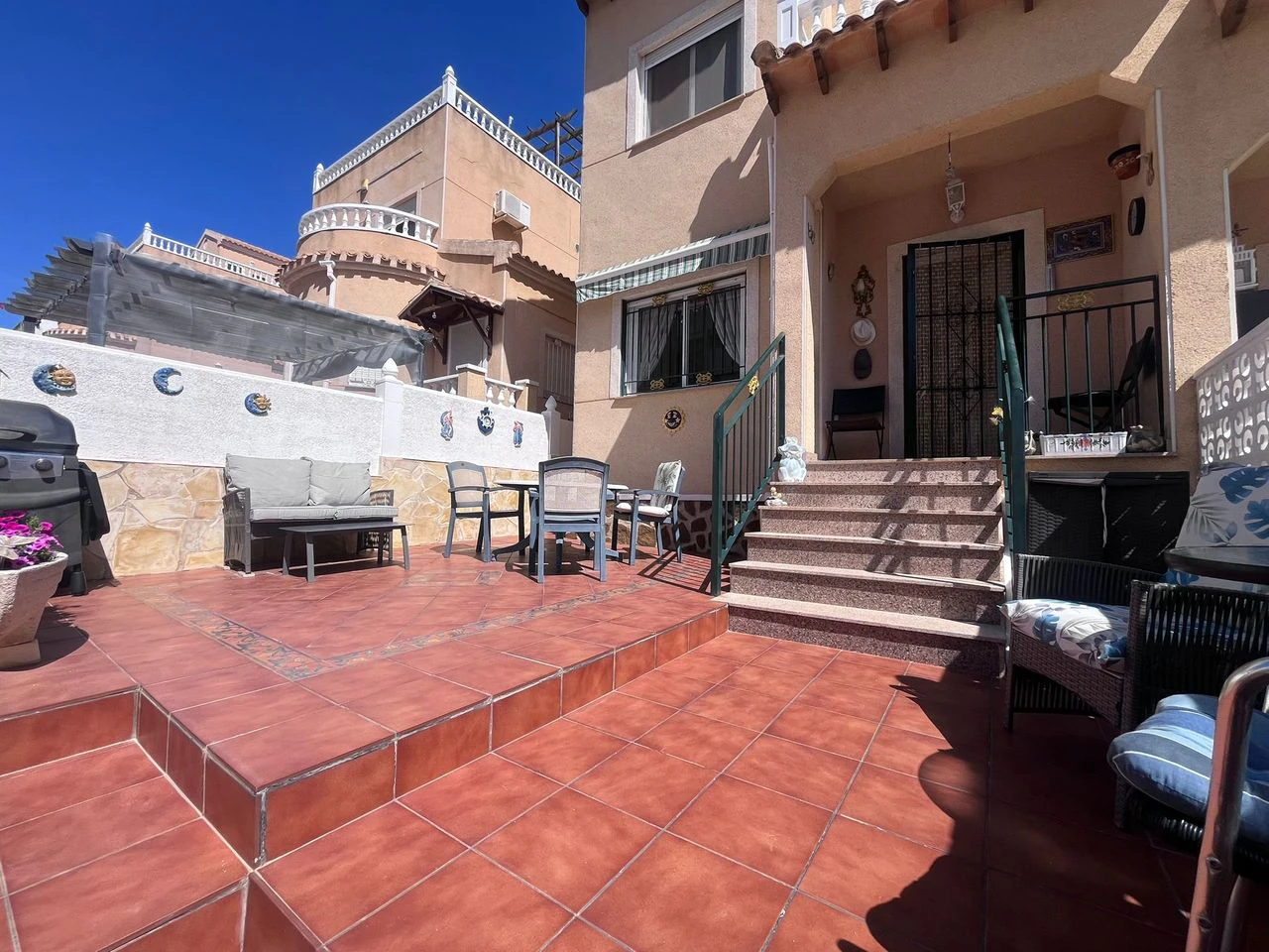 Terraced house for sale in Villamartin