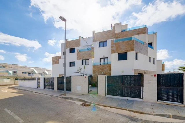Terraced house for sale in Orihuela Costa