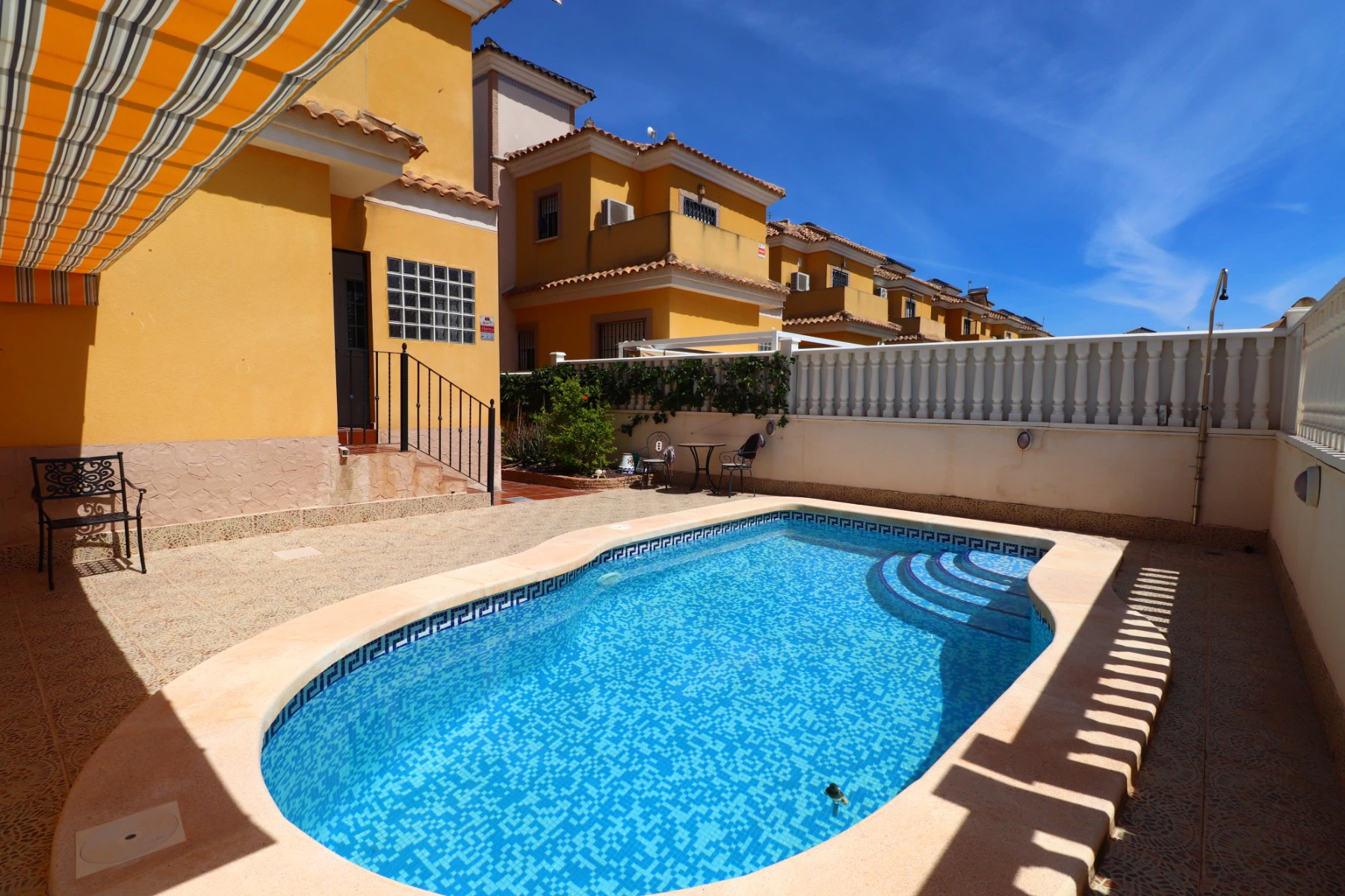 Villa for sale in Algorfa