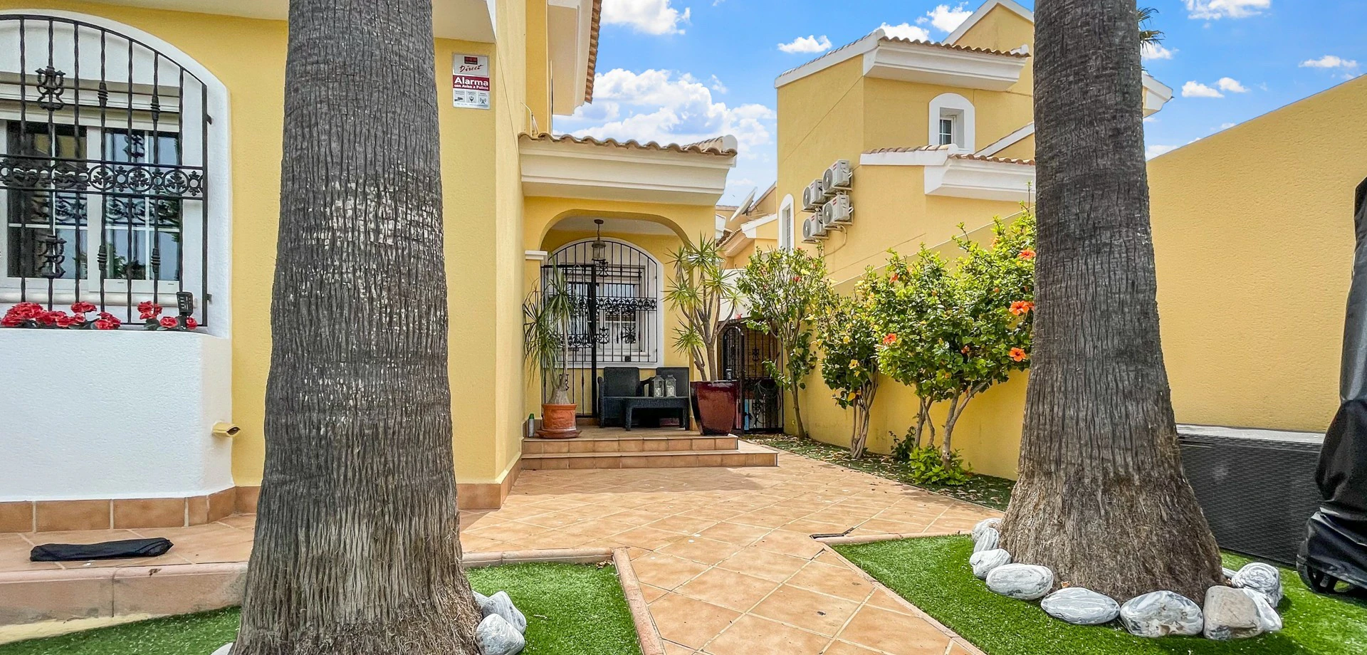 Villa for sale in Orihuela Costa