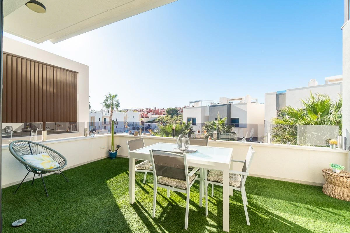 Terraced house for sale in Orihuela Costa