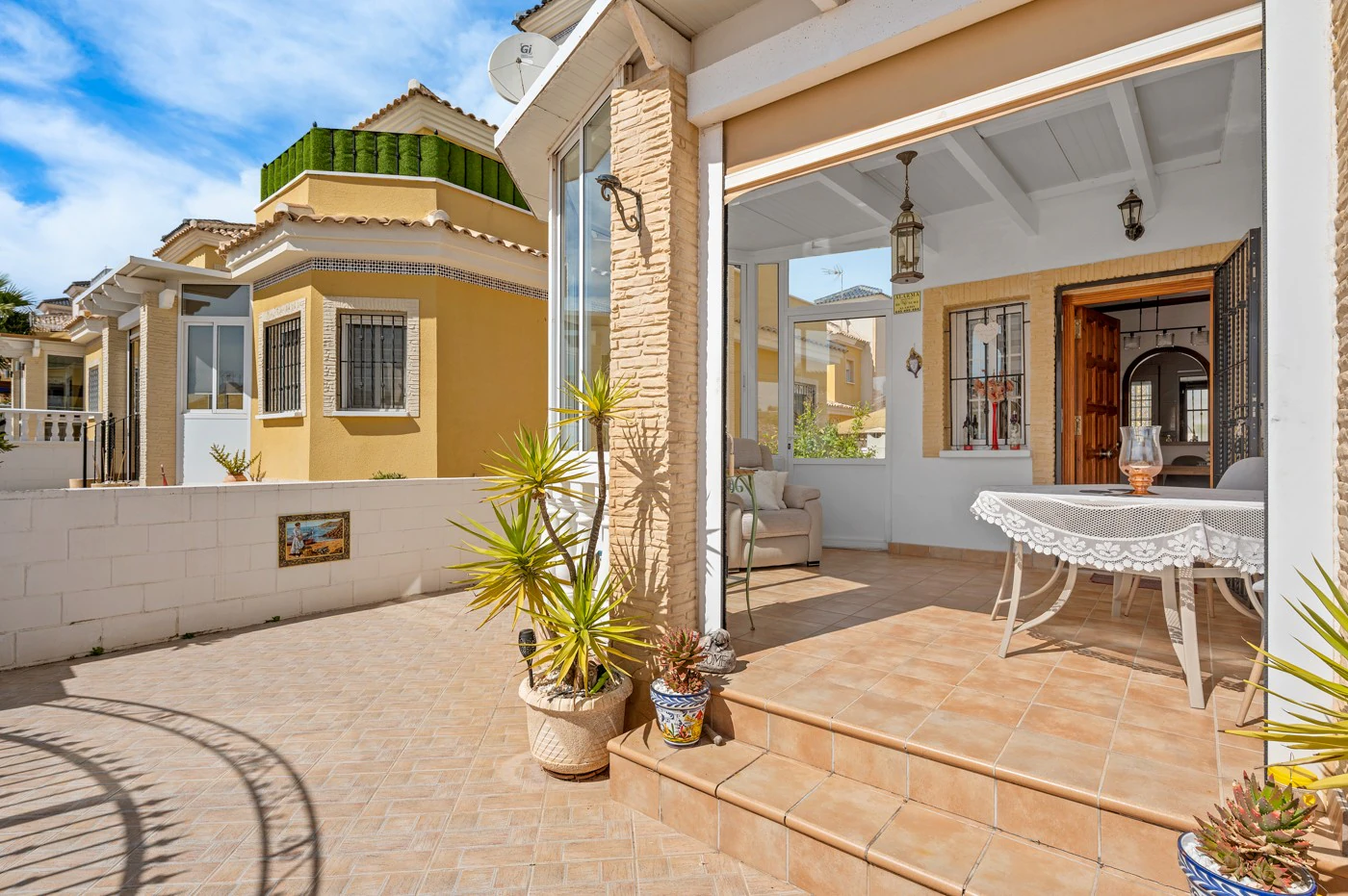Villa for sale in Algorfa