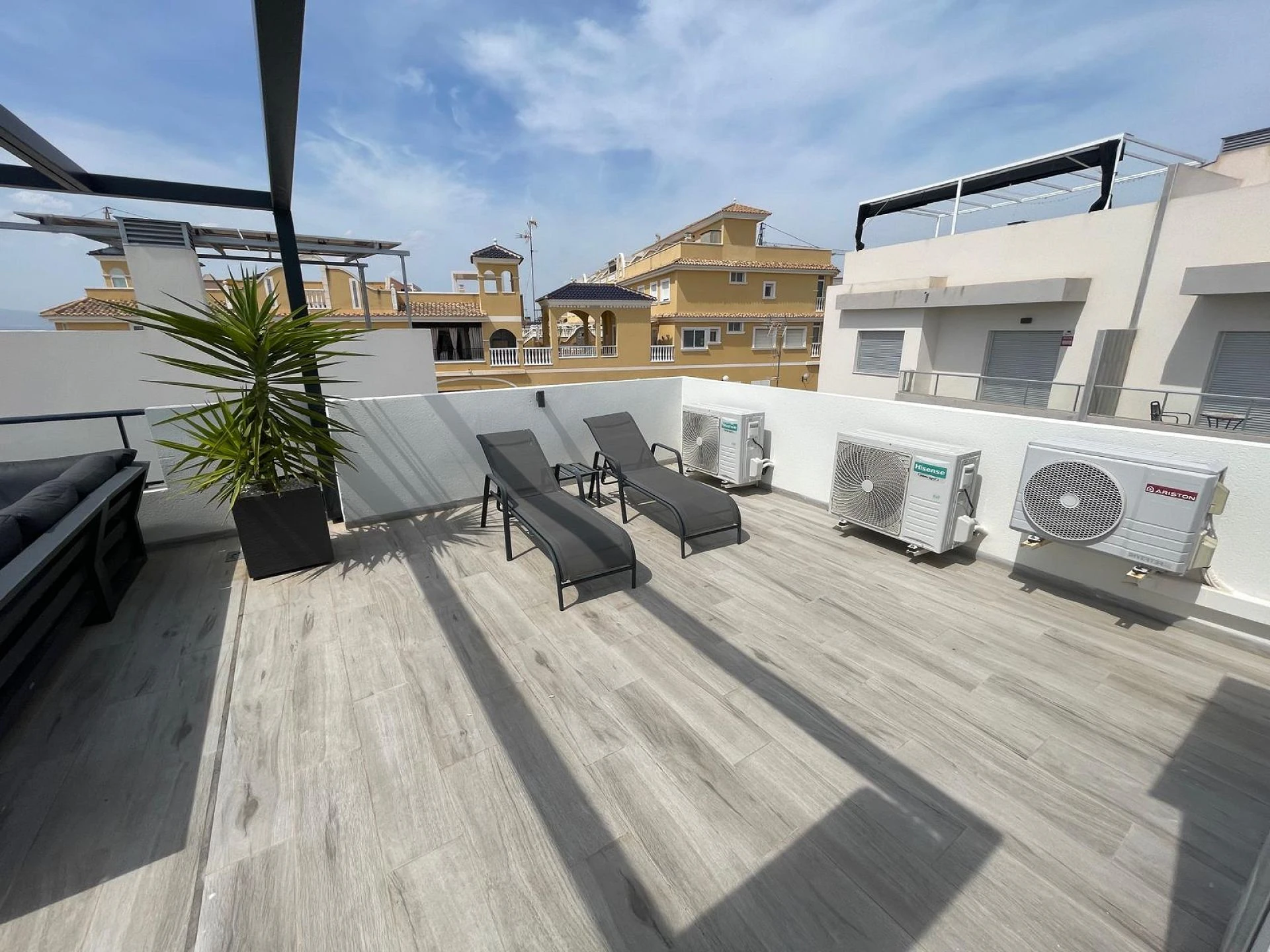 Villa for sale in Benijofar