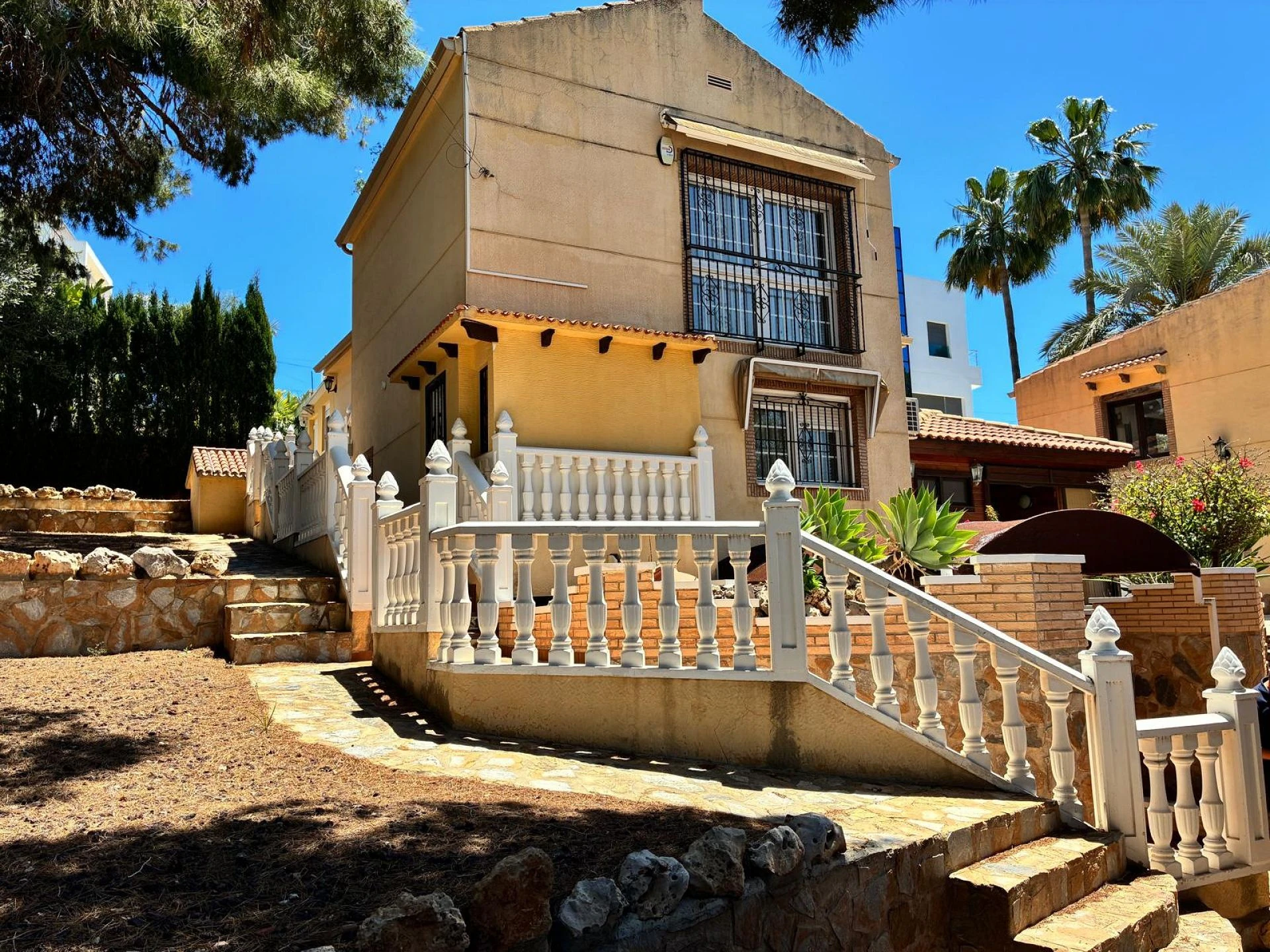 Villa for sale in Los Balcones