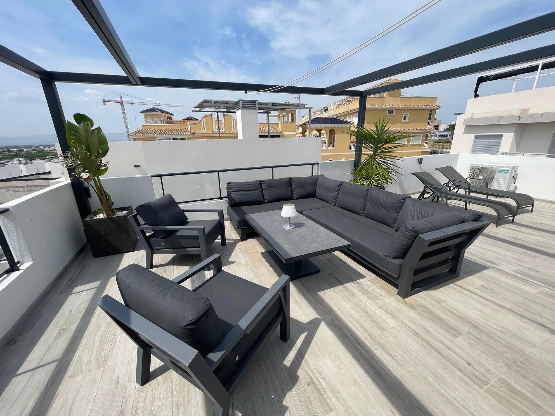 Villa for sale in Benijofar