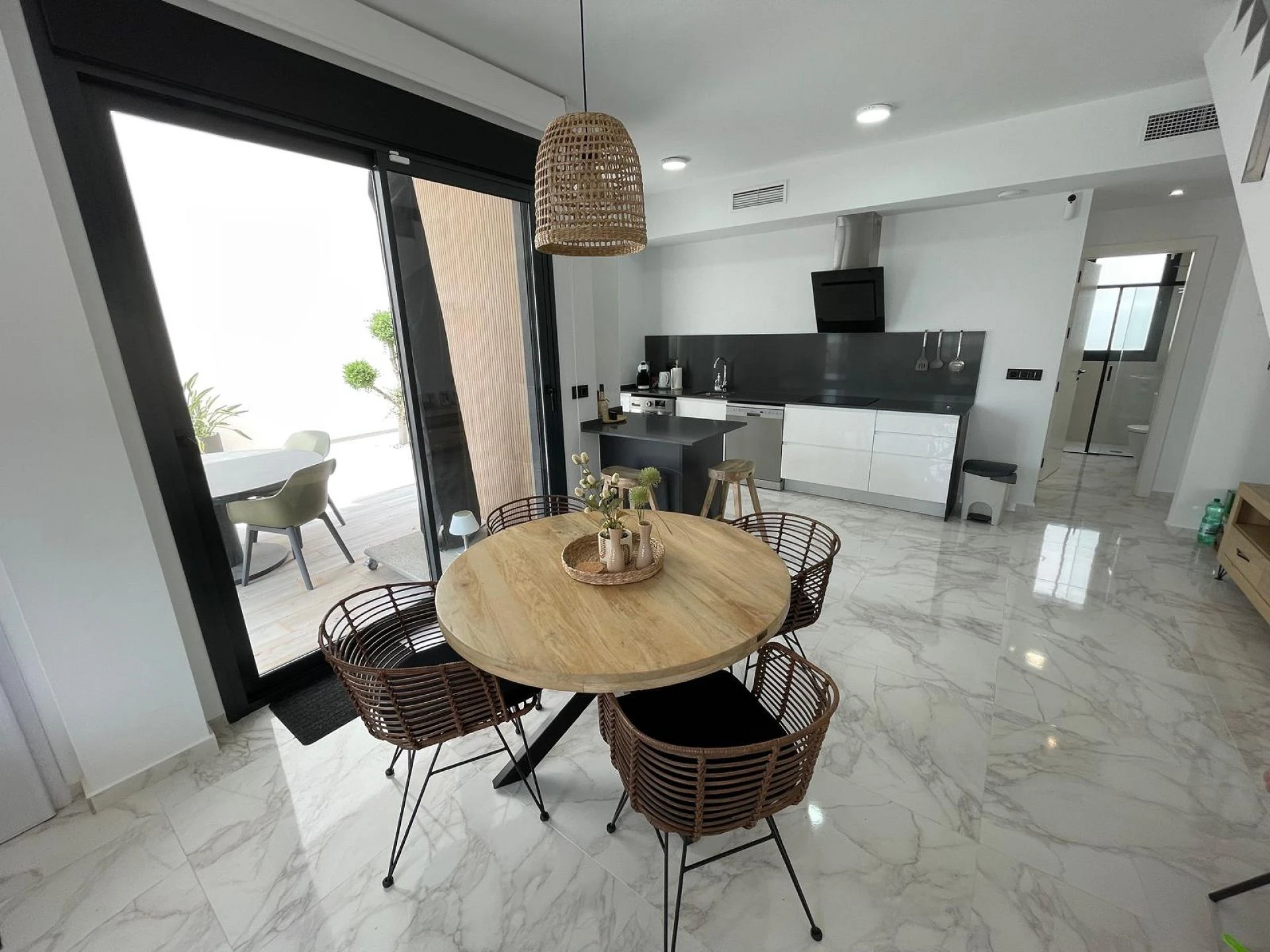 Villa for sale in Benijofar