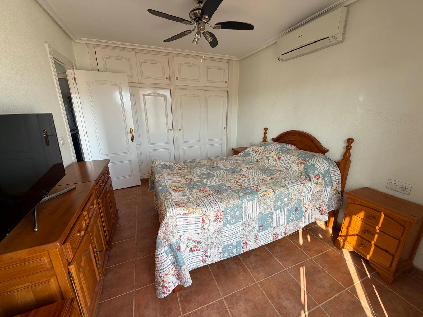 Villa for sale in Playa Flamenca