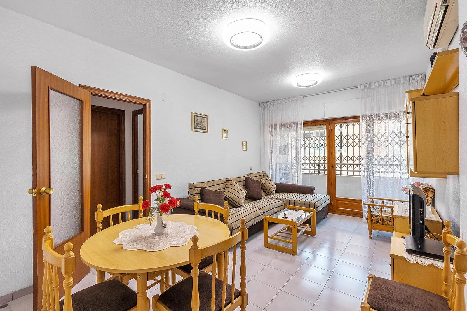 2 bedroom opportunity Playa del Cura