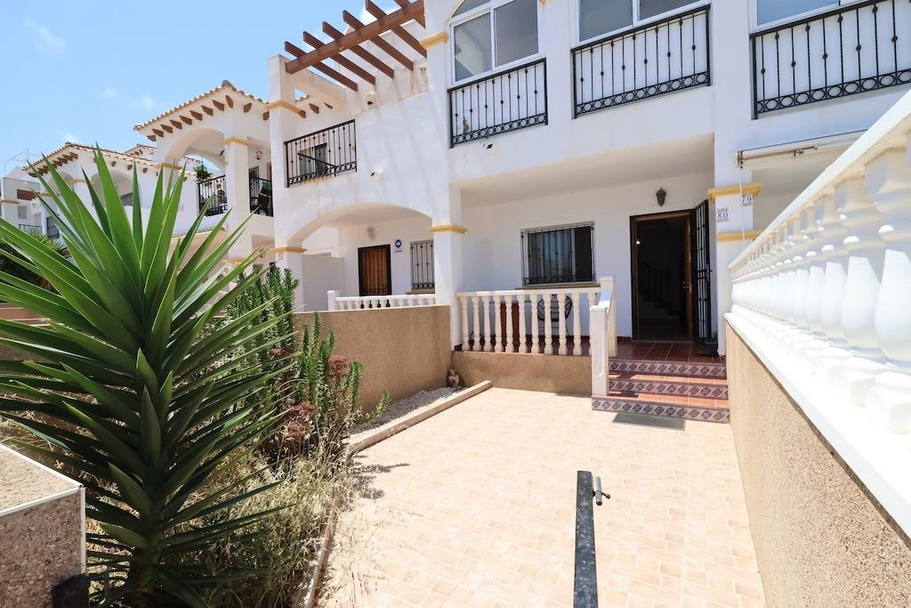 Duplex for sale in Orihuela Costa
