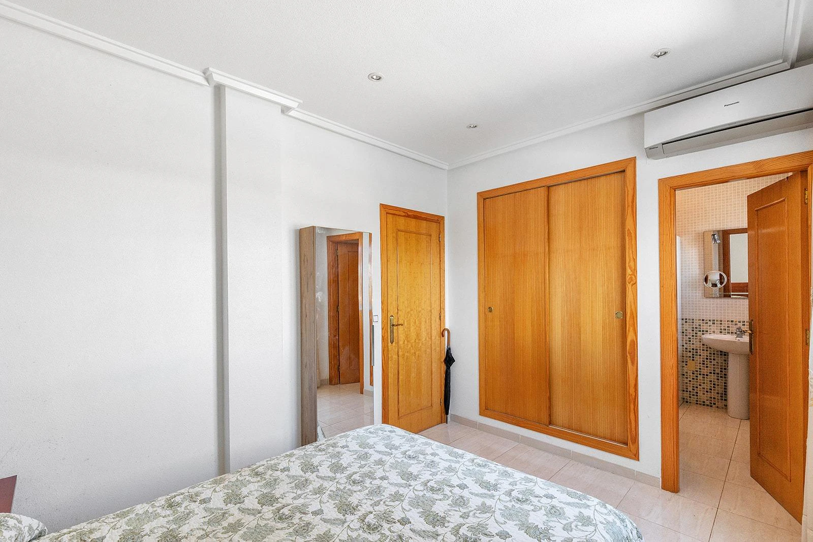 Penthouse opportunity with 3 bedrooms, 2 bathrooms and pool