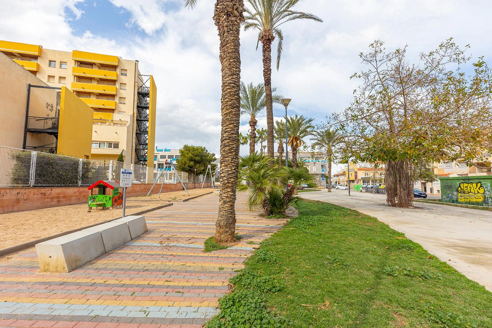 Penthouse opportunity with 3 bedrooms, 2 bathrooms and pool