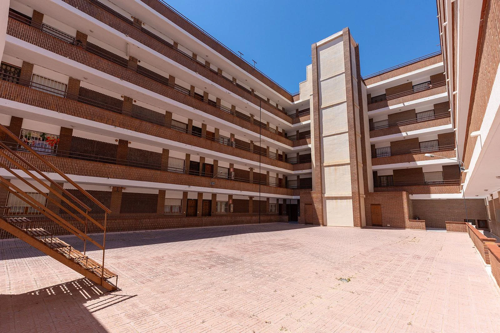 2 bedroom opportunity Playa del Cura