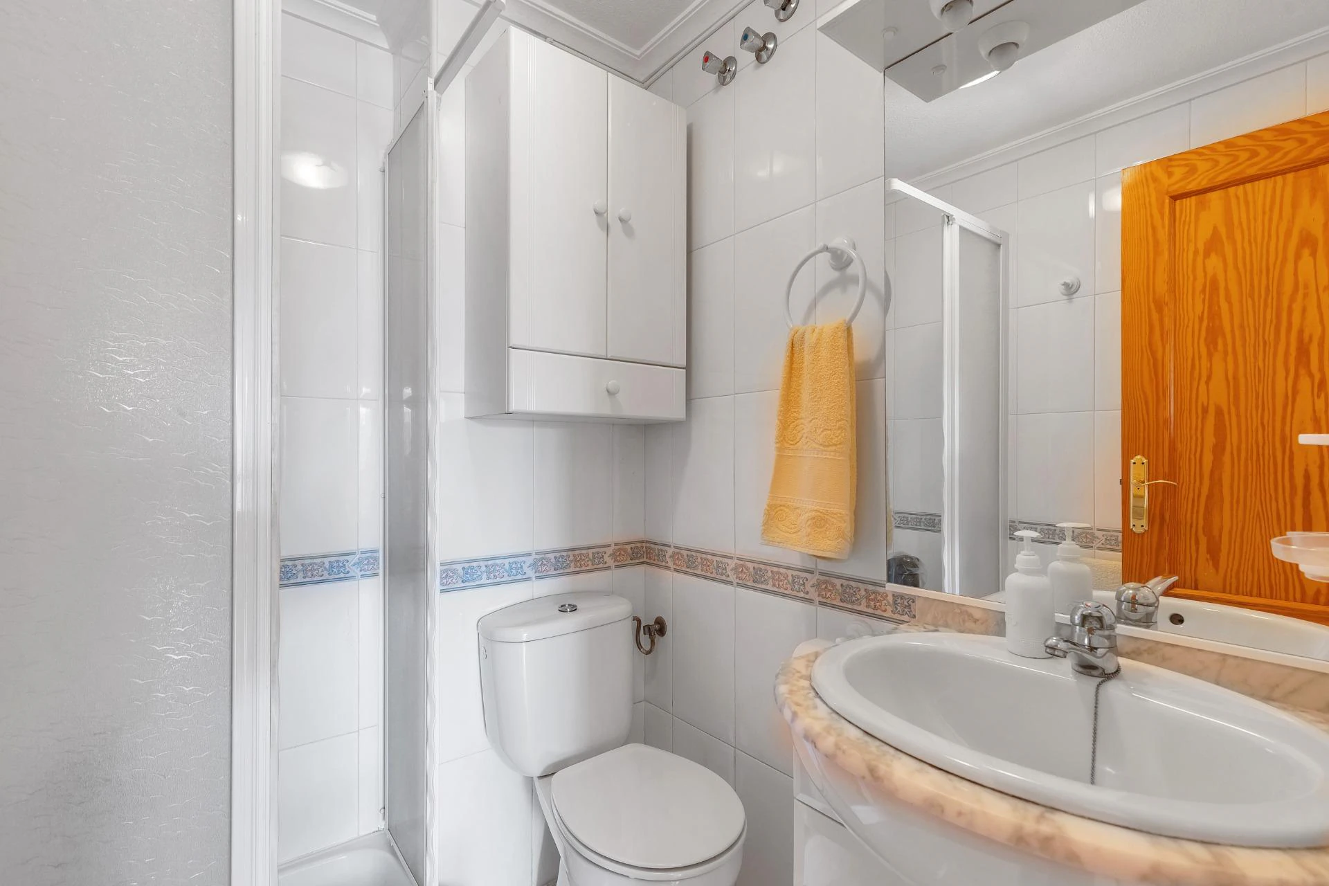 SPECTACULAR 3 bedroom 2 bathroom apartment 250m from Playa del Cura