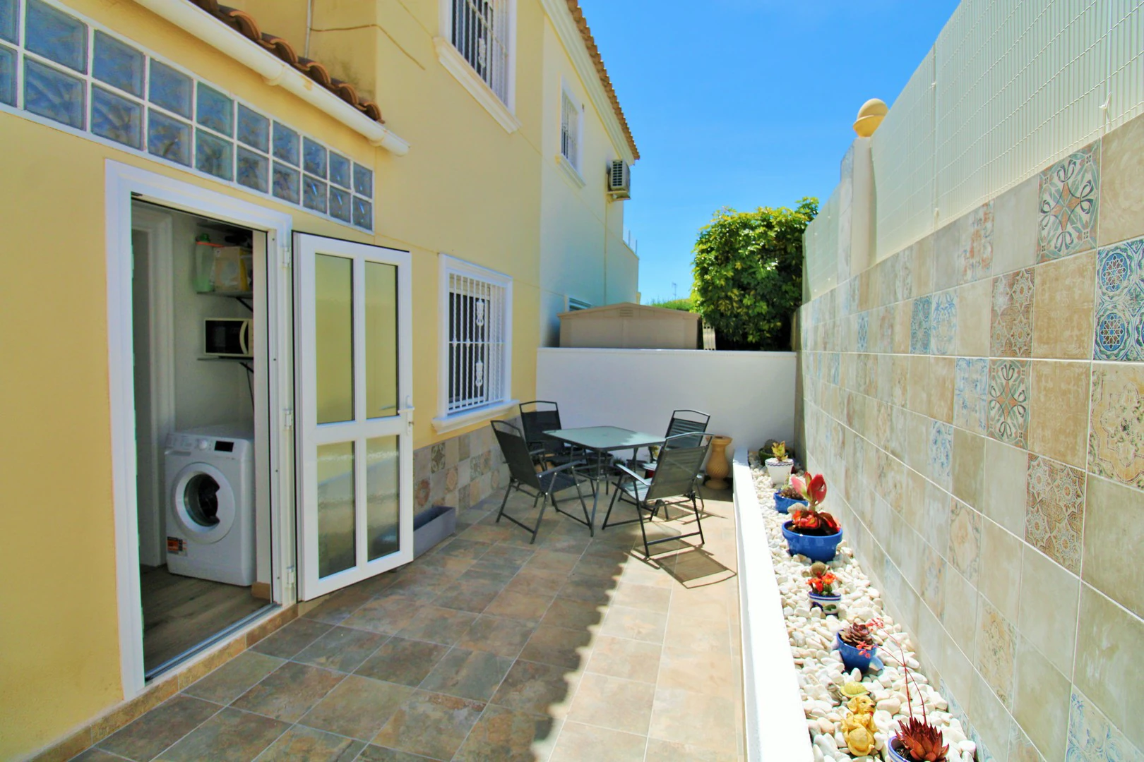 Terraced house for sale in Villamartin
