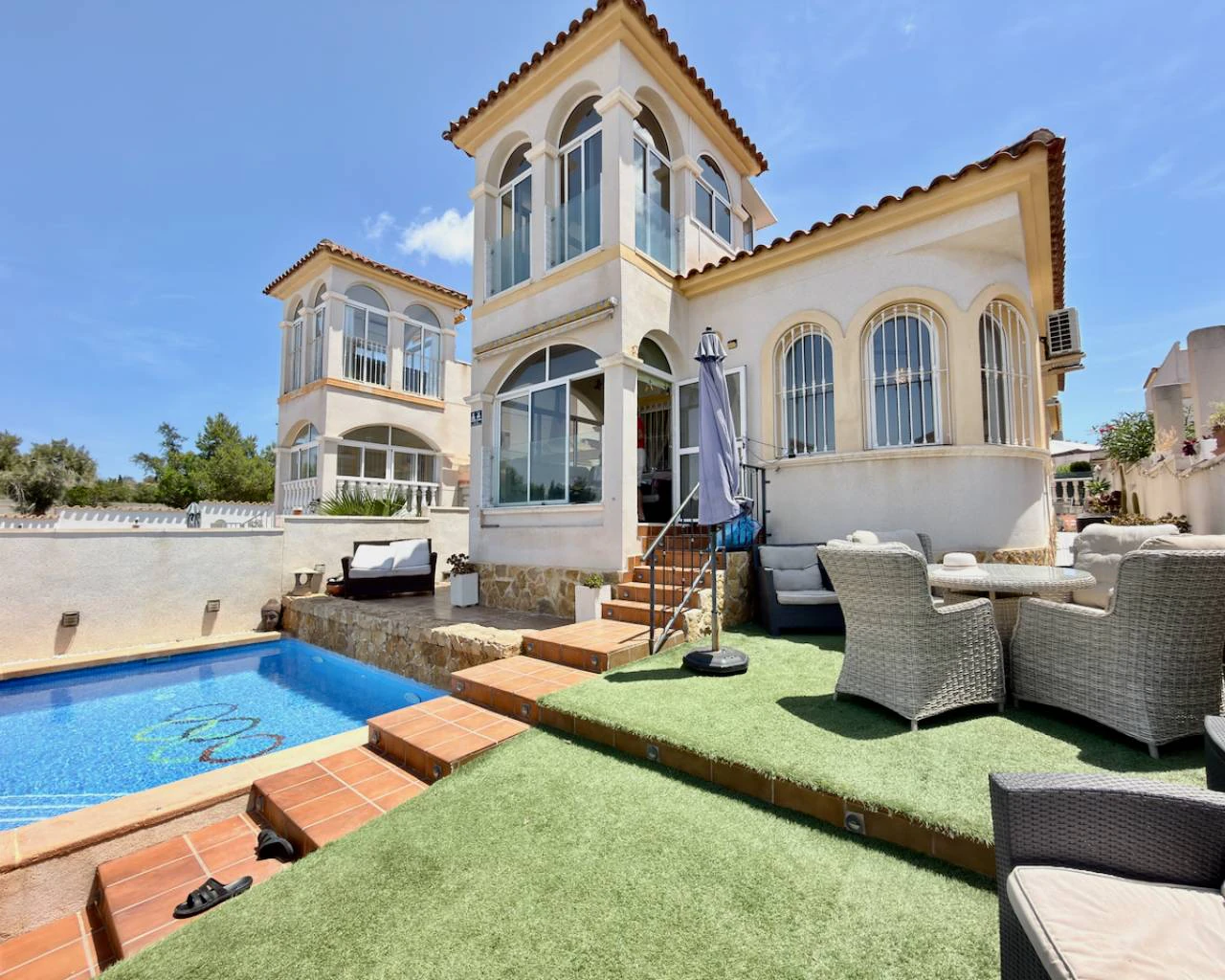 Villa for sale in Rojales