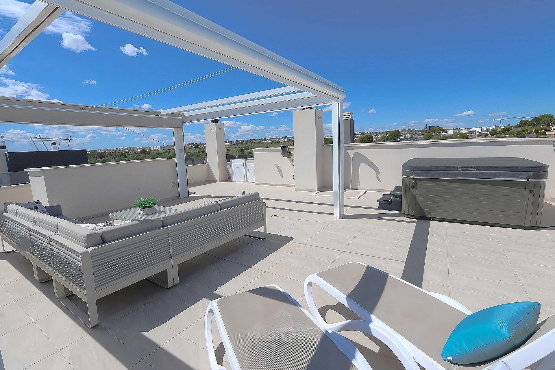 Penthouse for sale in Los Altos