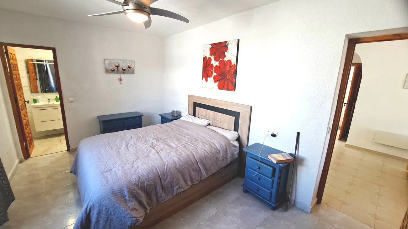 Villa for sale in San Miguel De Salinas