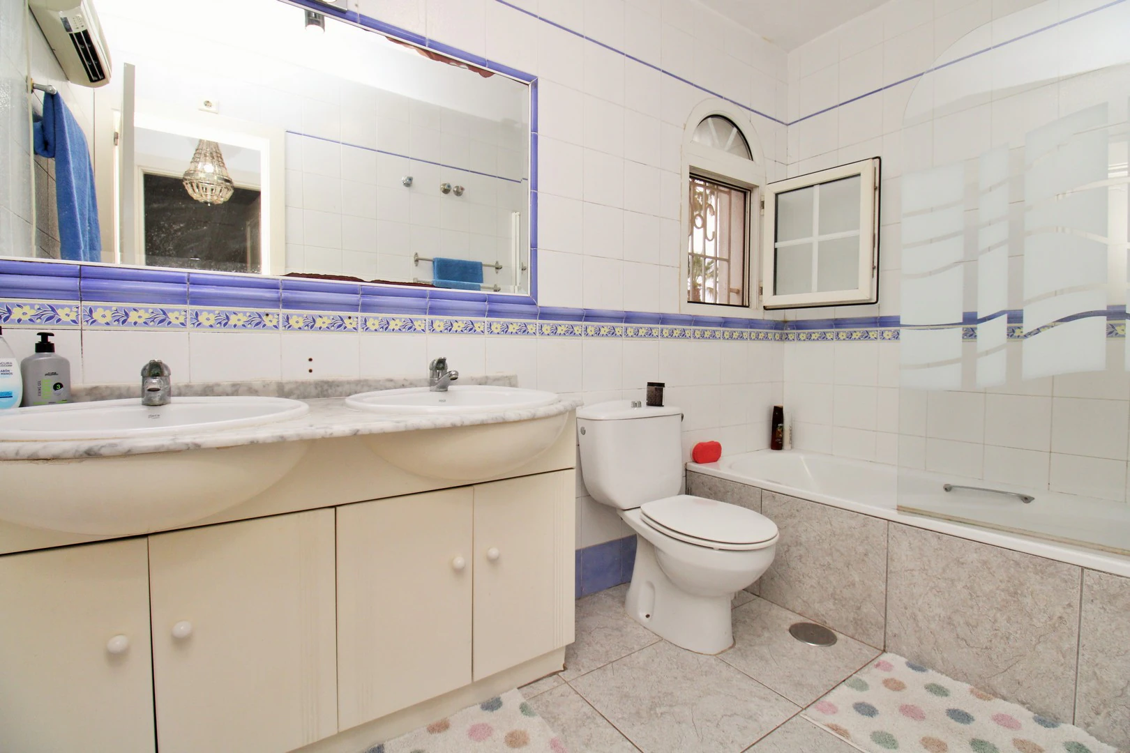 Terraced house for sale in Villamartin