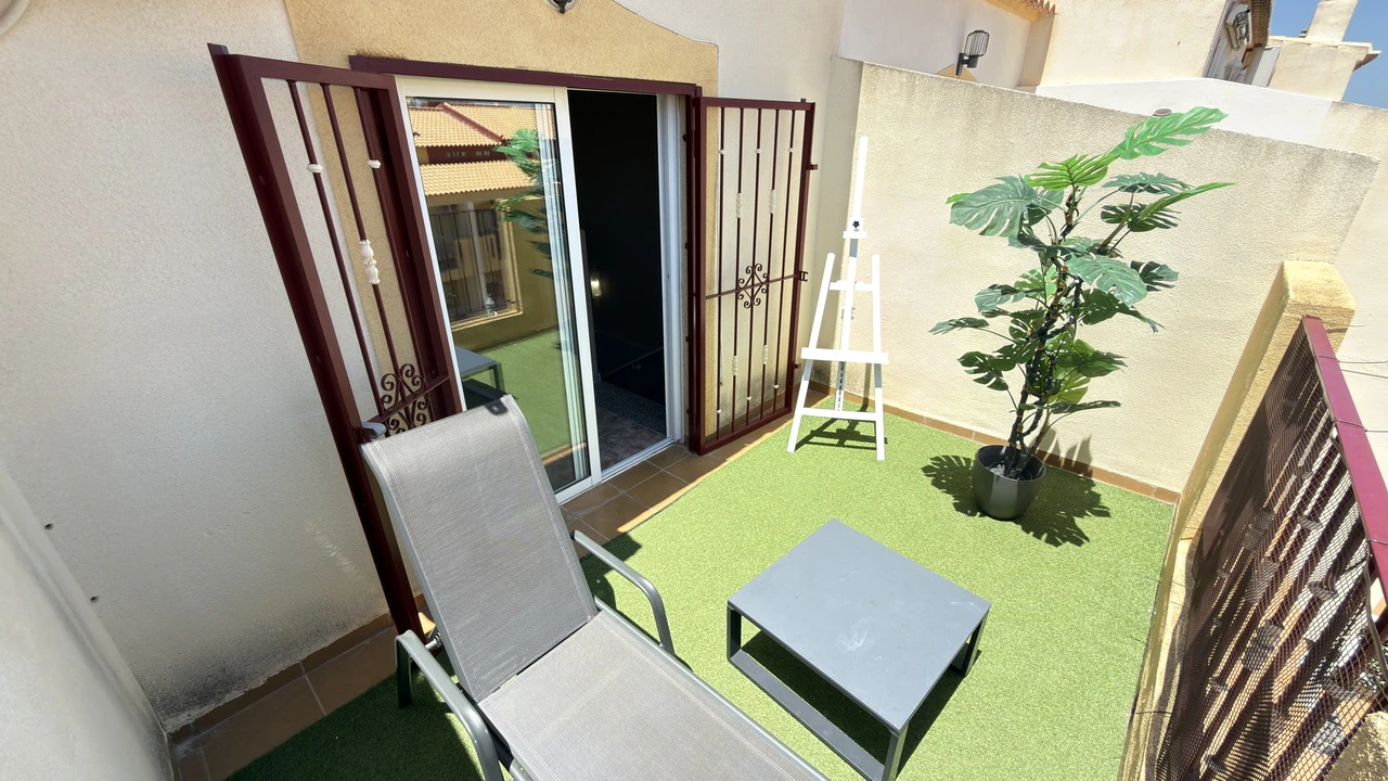 Terraced house for sale in La Zenia