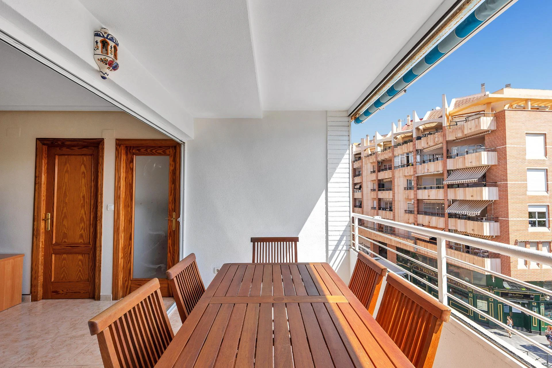 SPECTACULAR 3 bedroom 2 bathroom apartment 250m from Playa del Cura