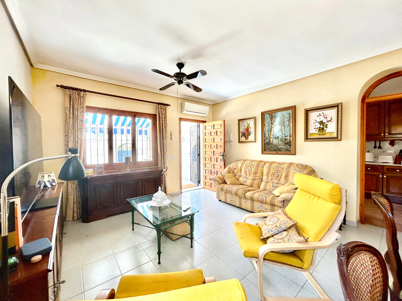 Villa for sale in La Zenia