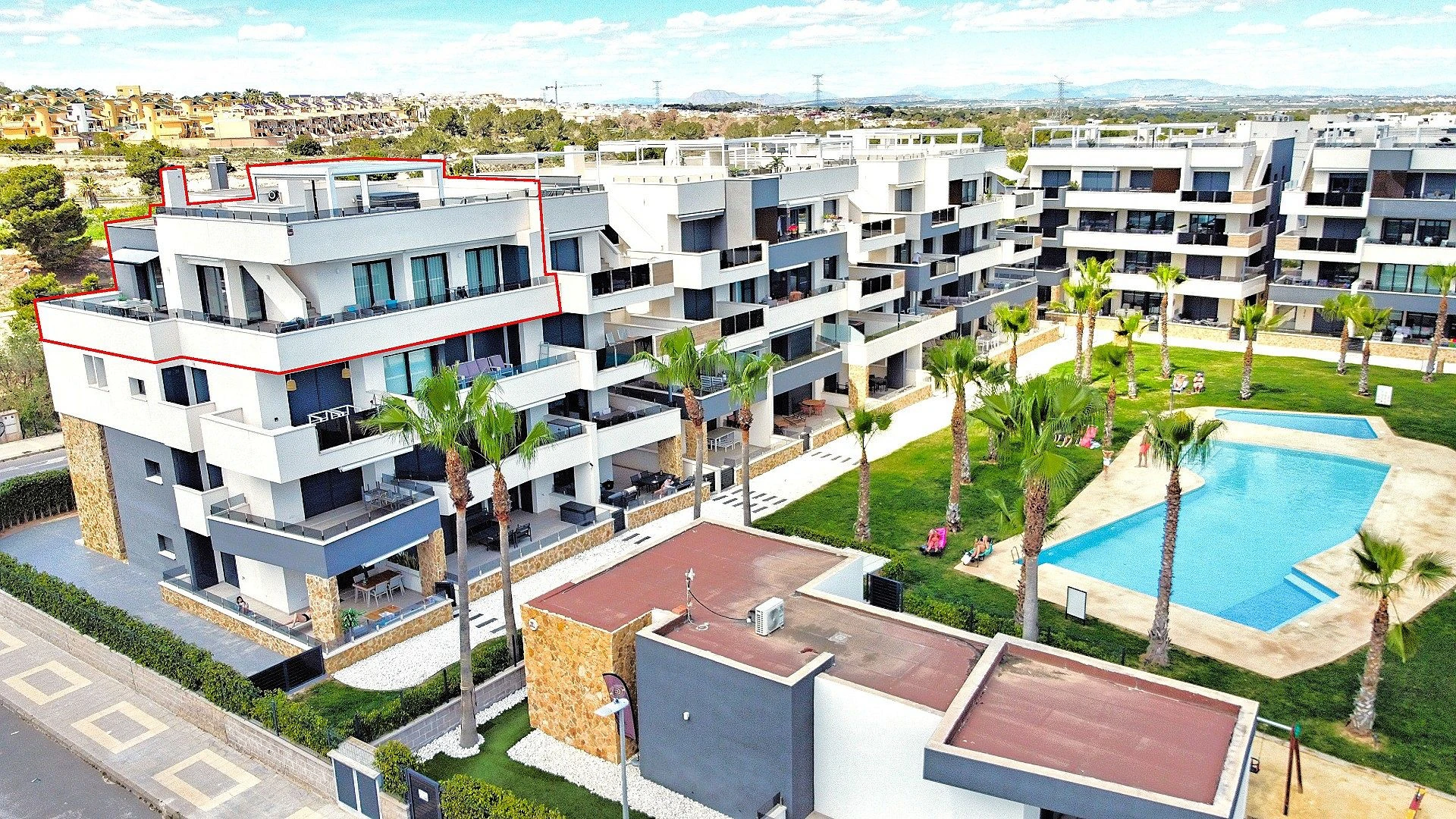 Penthouse for sale in Los Altos