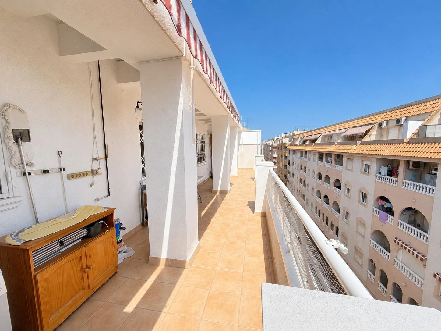 Penthouse opportunity with 3 bedrooms, 2 bathrooms and pool