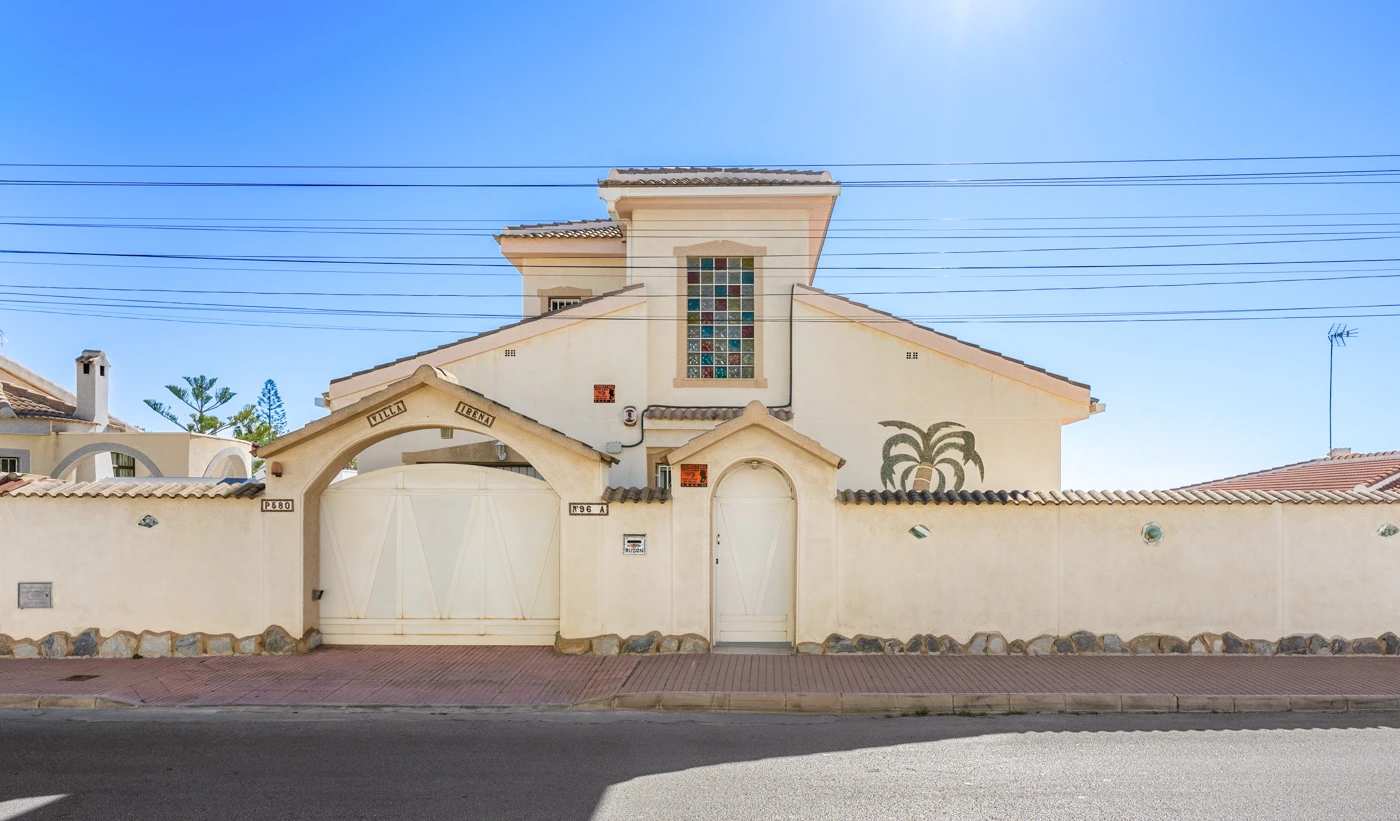 Villa for sale in Ciudad Quesada - Rojales