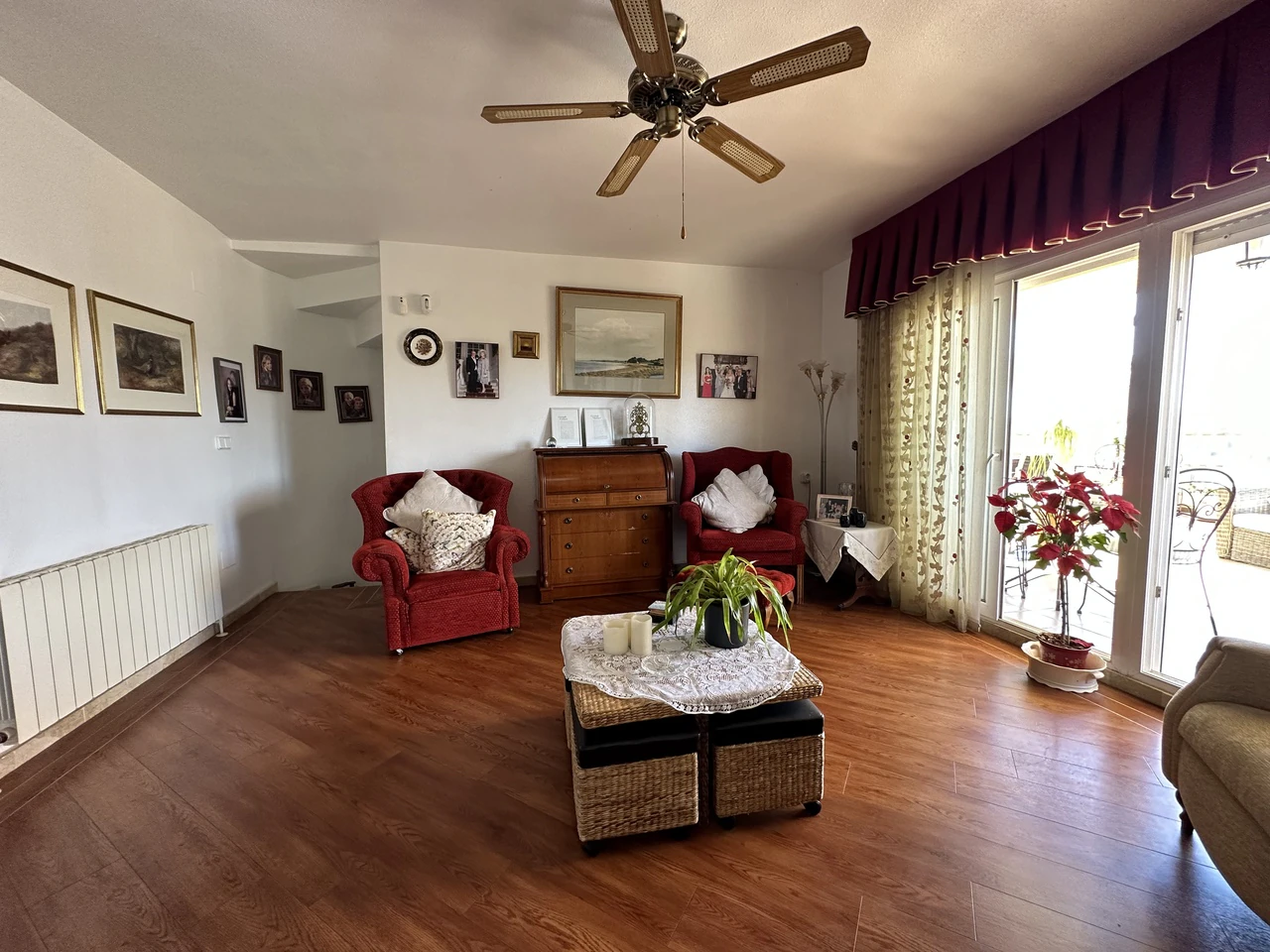 Villa for sale in Villamartin