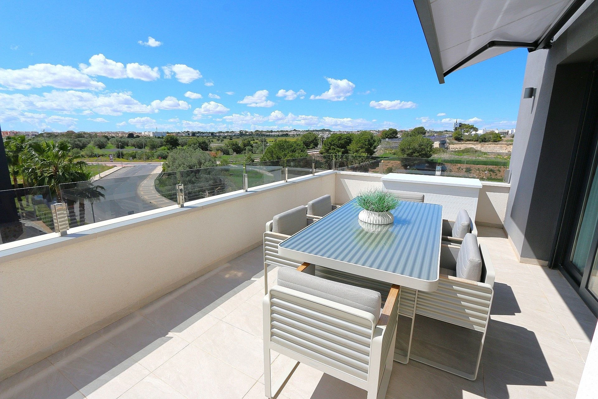 Penthouse for sale in Los Altos