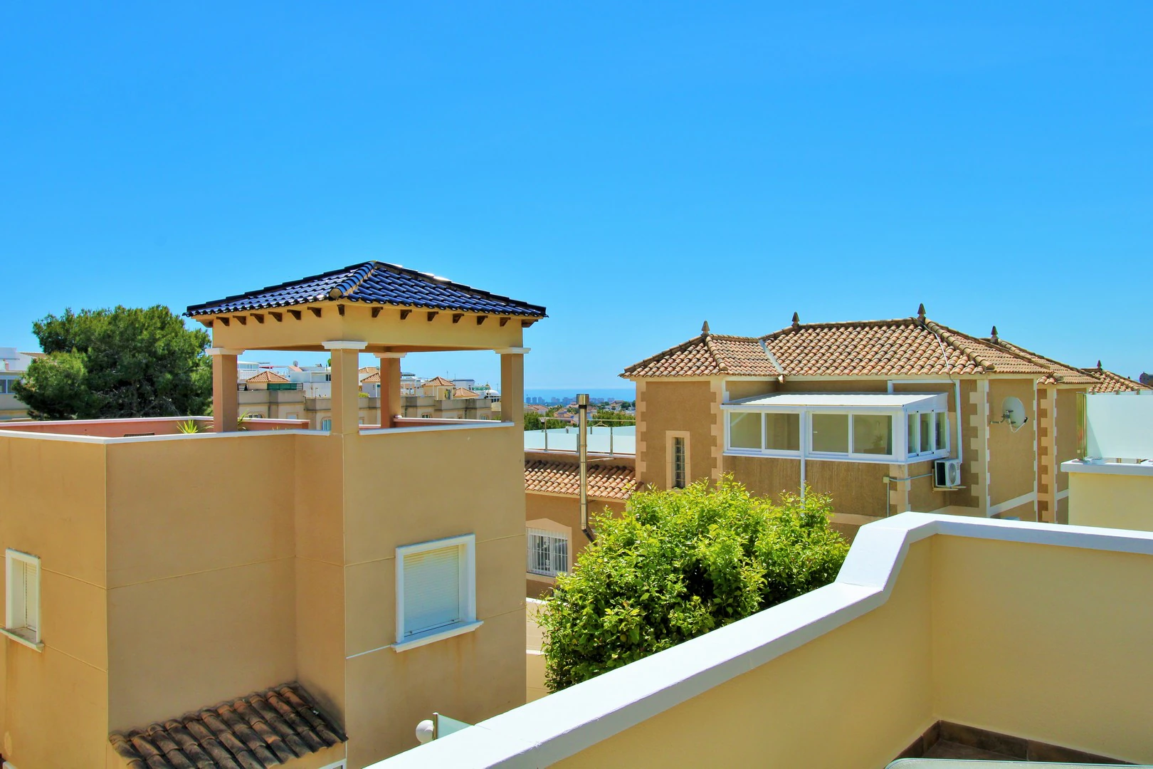 Terraced house for sale in Villamartin