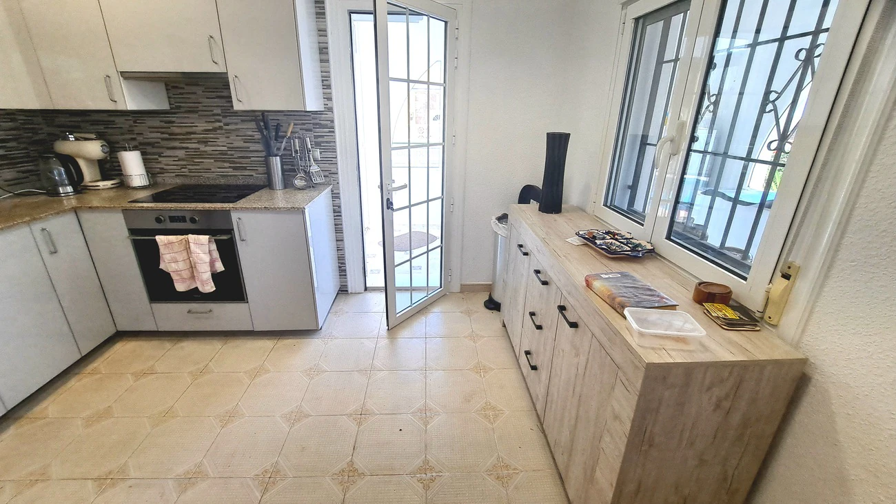 Villa for sale in San Miguel De Salinas