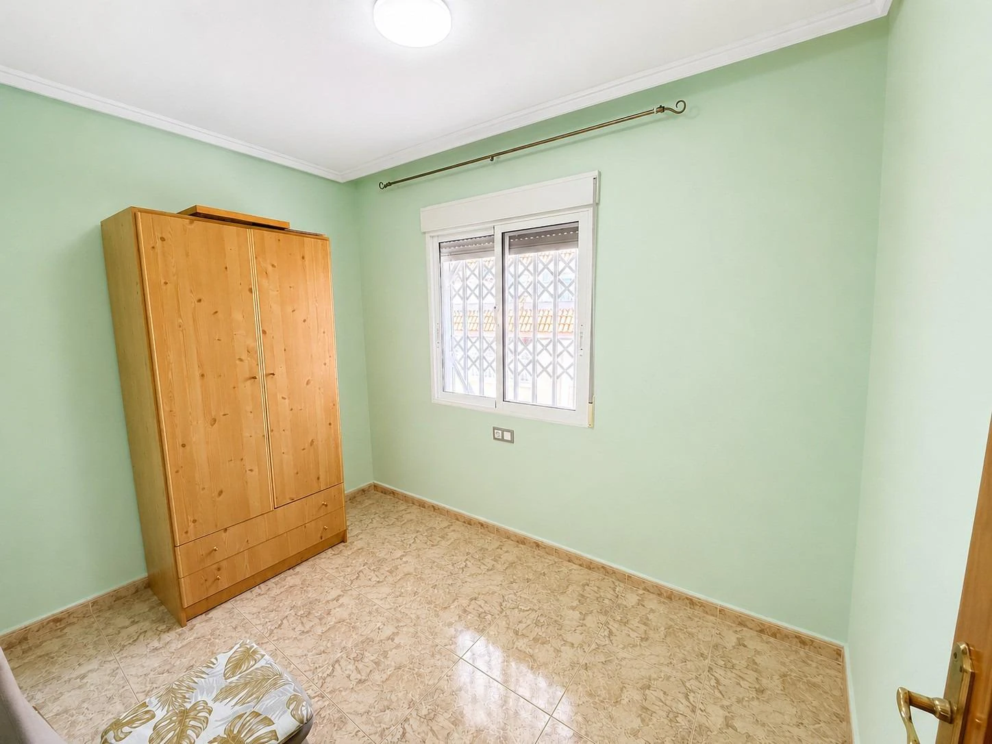 Penthouse opportunity with 3 bedrooms, 2 bathrooms and pool