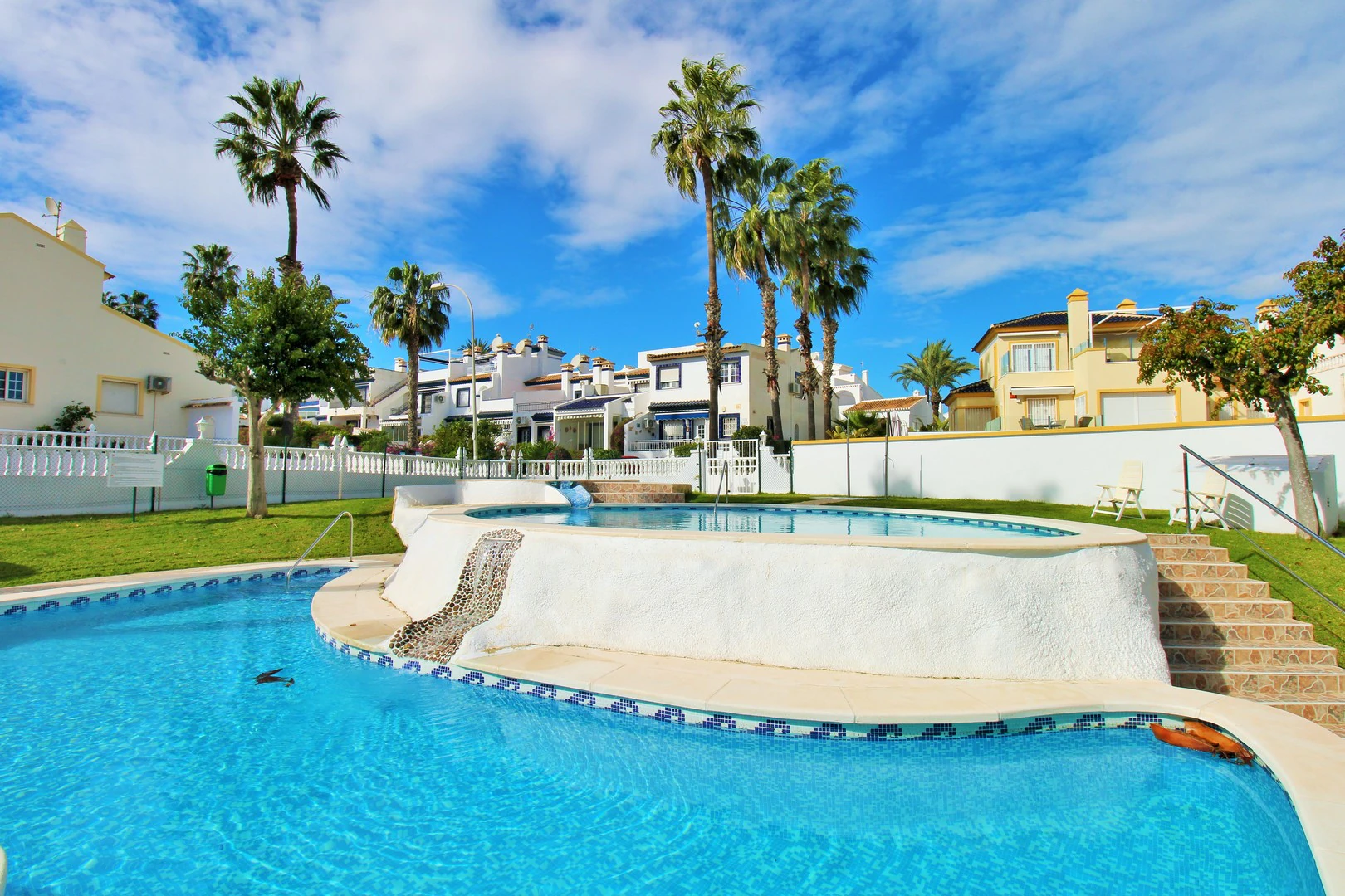 Terraced house for sale in Villamartin