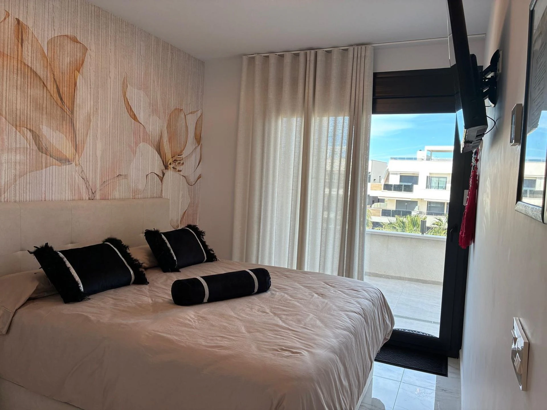 Penthouse for sale in Los Altos