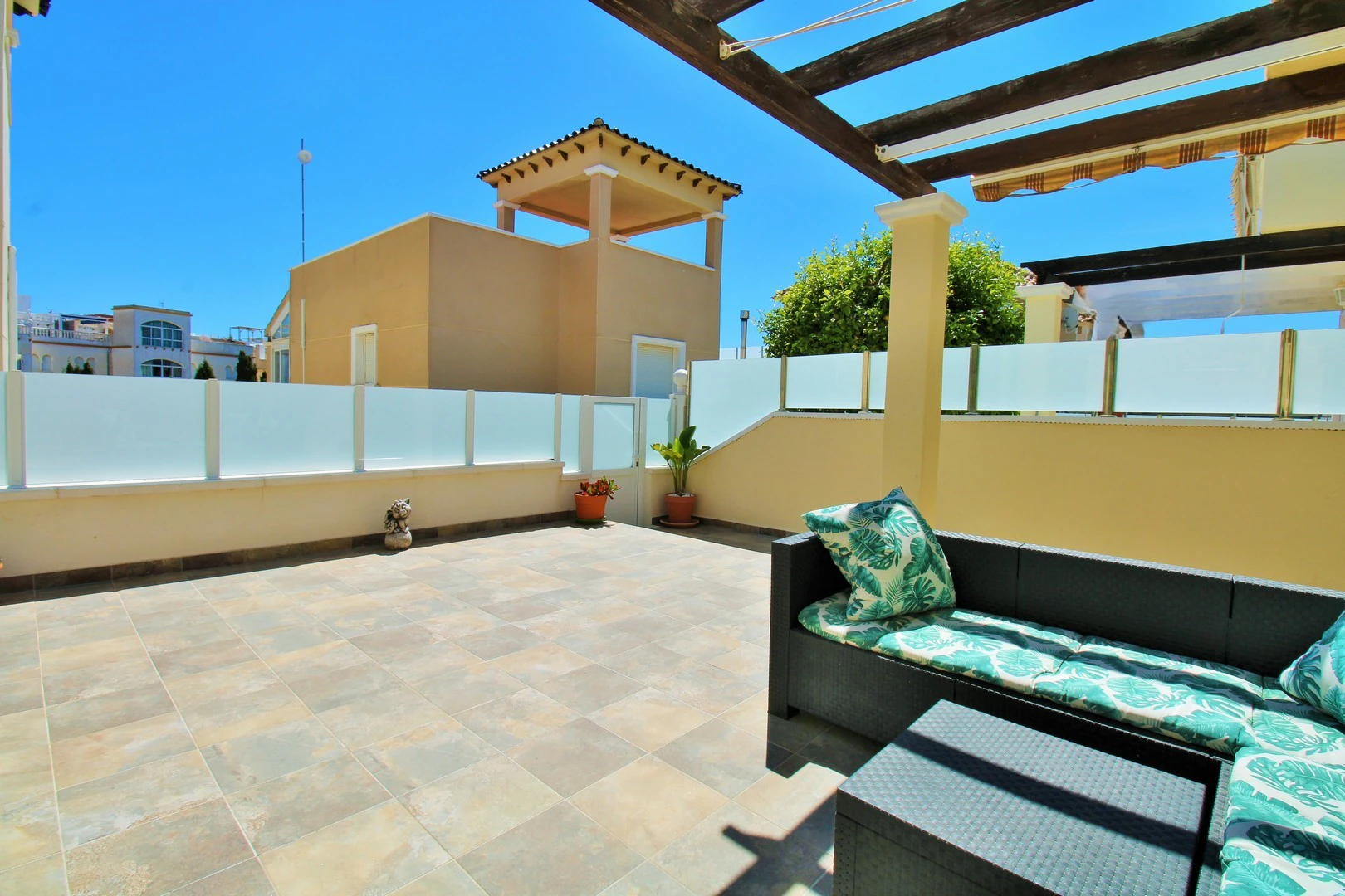 Terraced house for sale in Villamartin