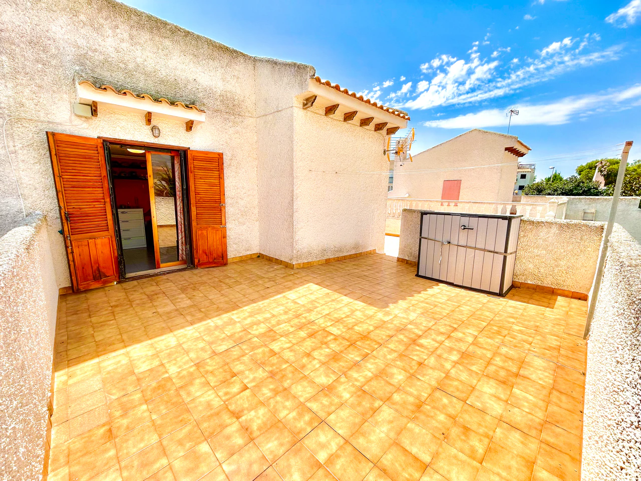 Villa for sale in La Zenia