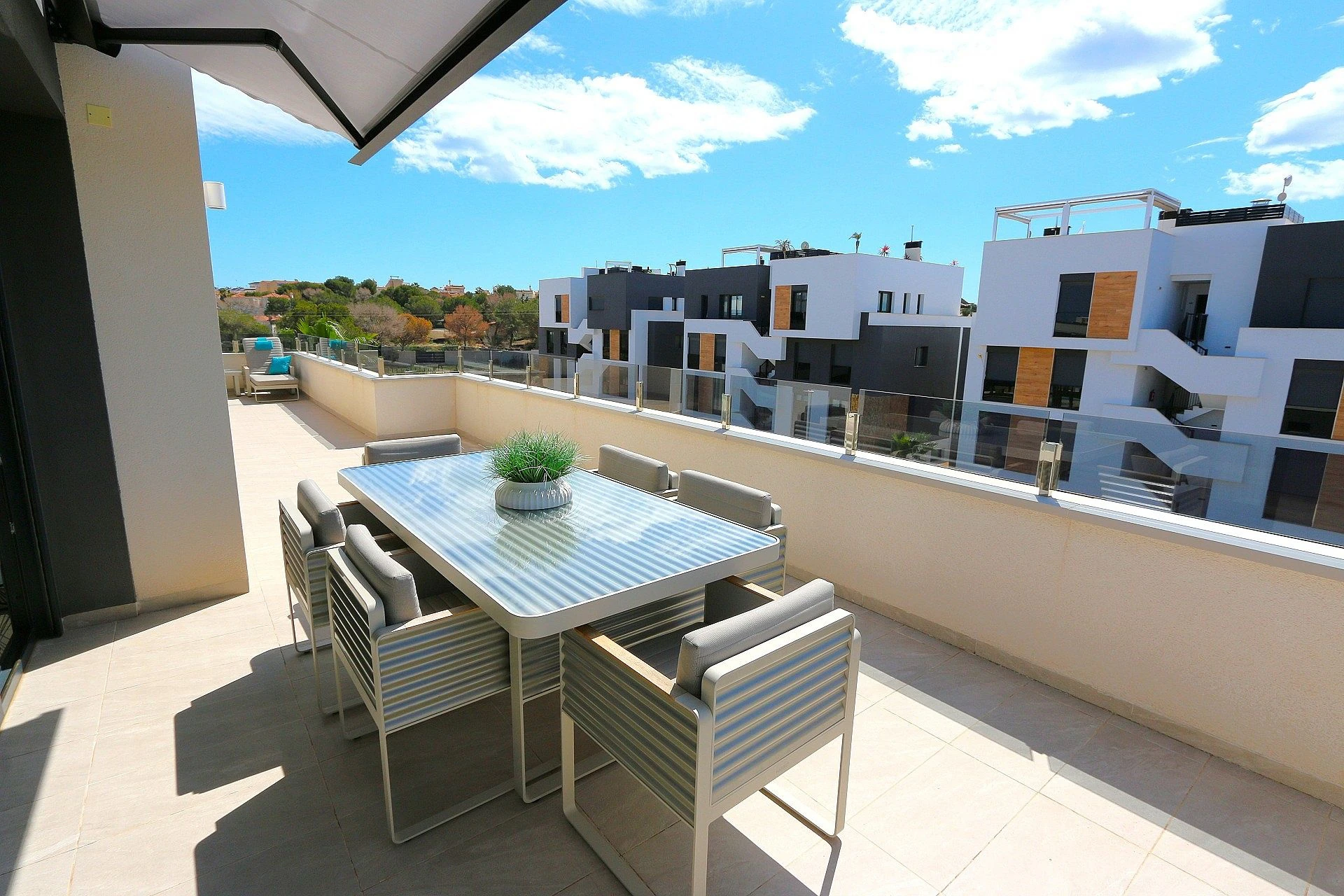Penthouse for sale in Los Altos