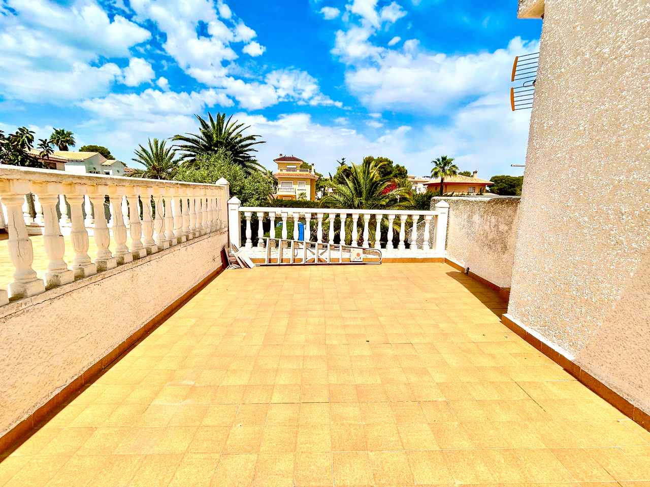 Villa for sale in La Zenia