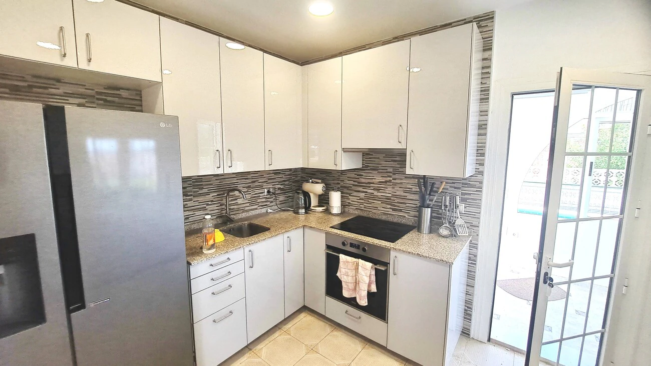 Villa for sale in San Miguel De Salinas