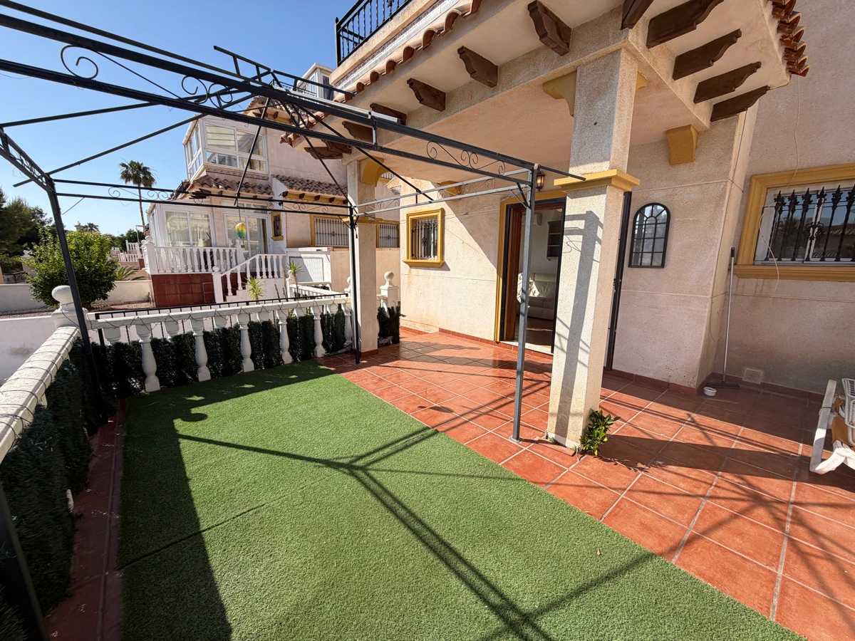Semi-detached house for sale in Playa Flamenca